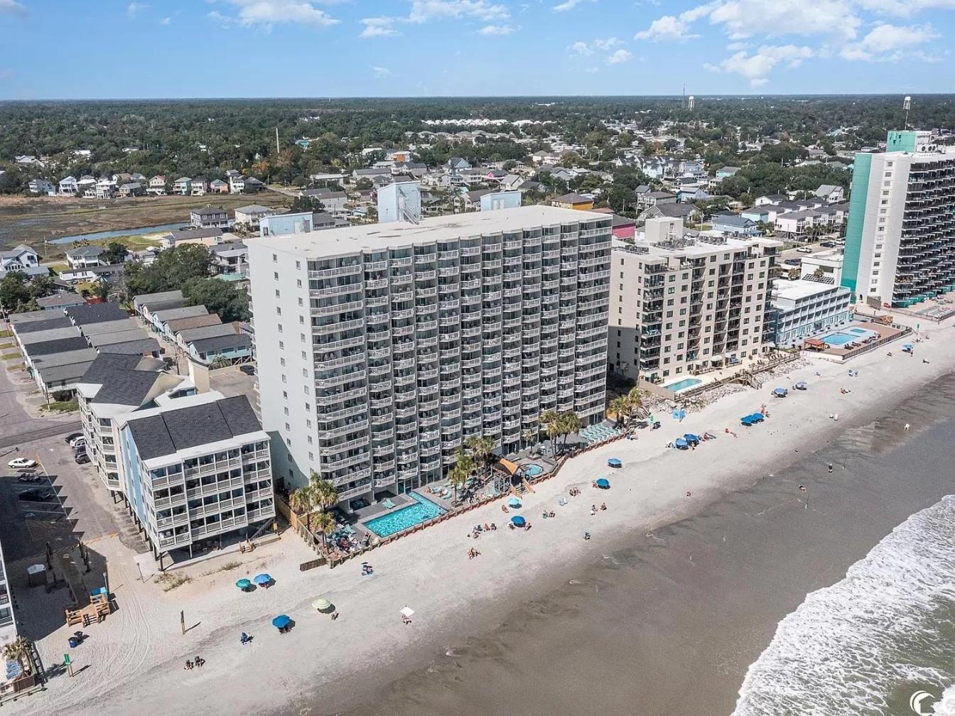 405 Waters Edge Hotel Garden City Exterior photo