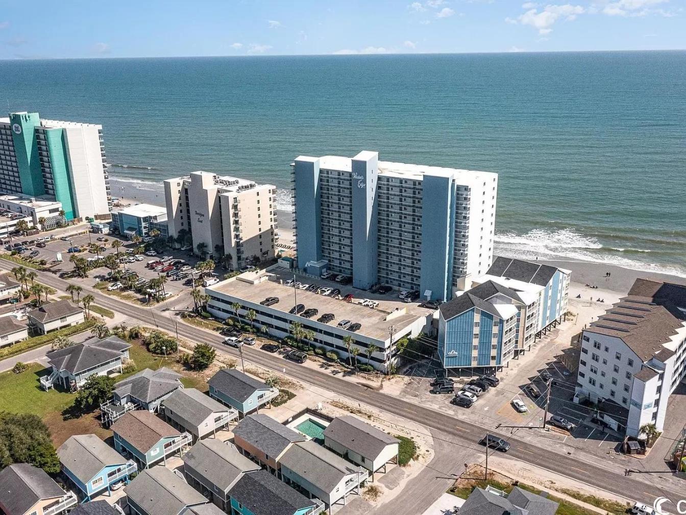 405 Waters Edge Hotel Garden City Exterior photo