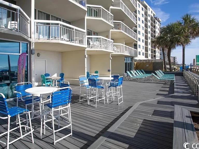 405 Waters Edge Hotel Garden City Exterior photo